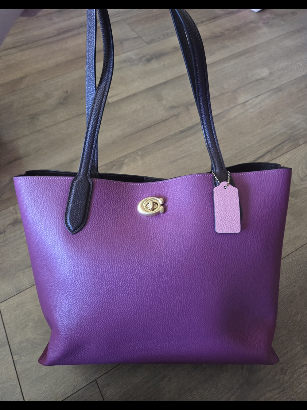 New purple coach tote bag willow totePurple Leather Tote Bag with Gold Turn-Lock